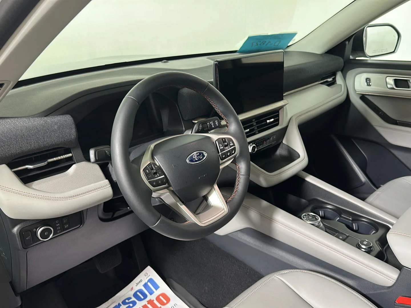 New 2026 Star White Metallic Tri-Coat Ford Active image 15