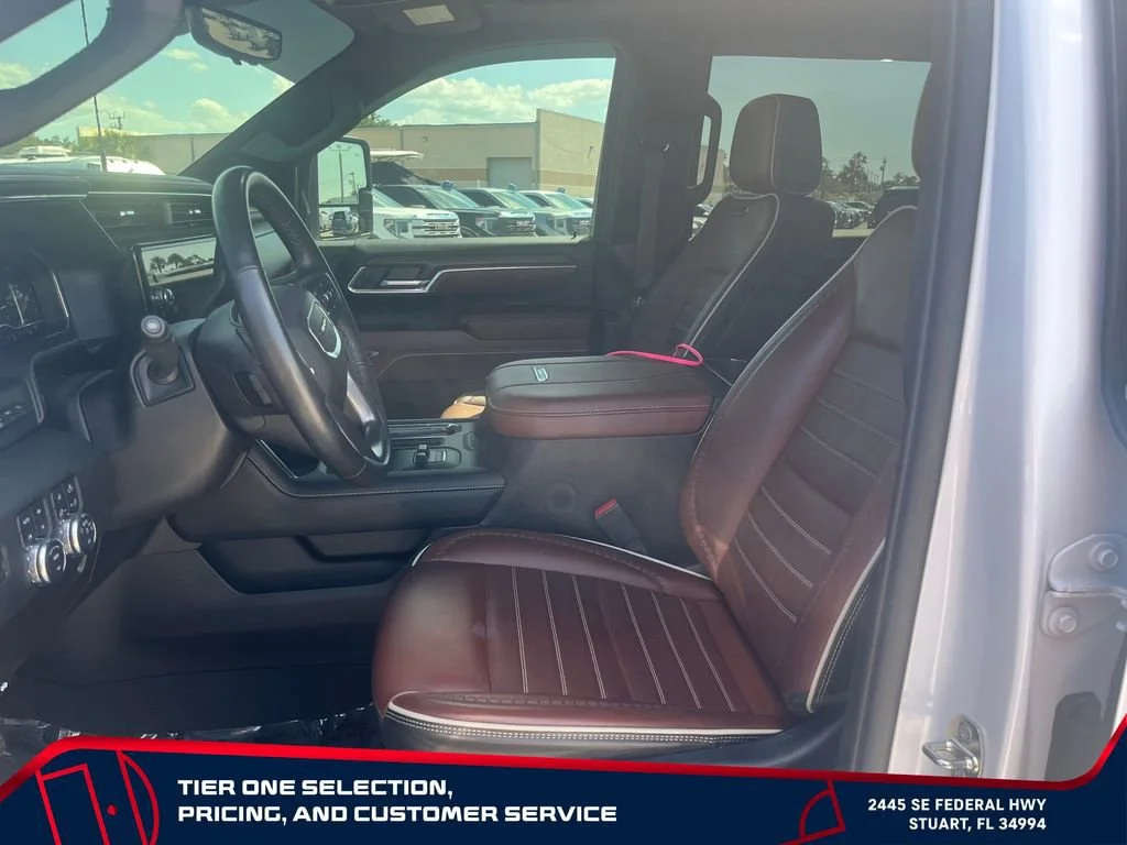 Used 2024 White Frost Tricoat GMC Denali Ultimate image 14