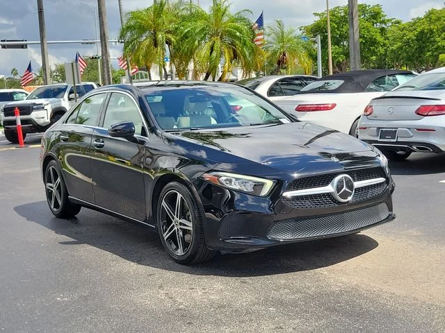 Used 2019 Black Mercedes-Benz A 220 image 3