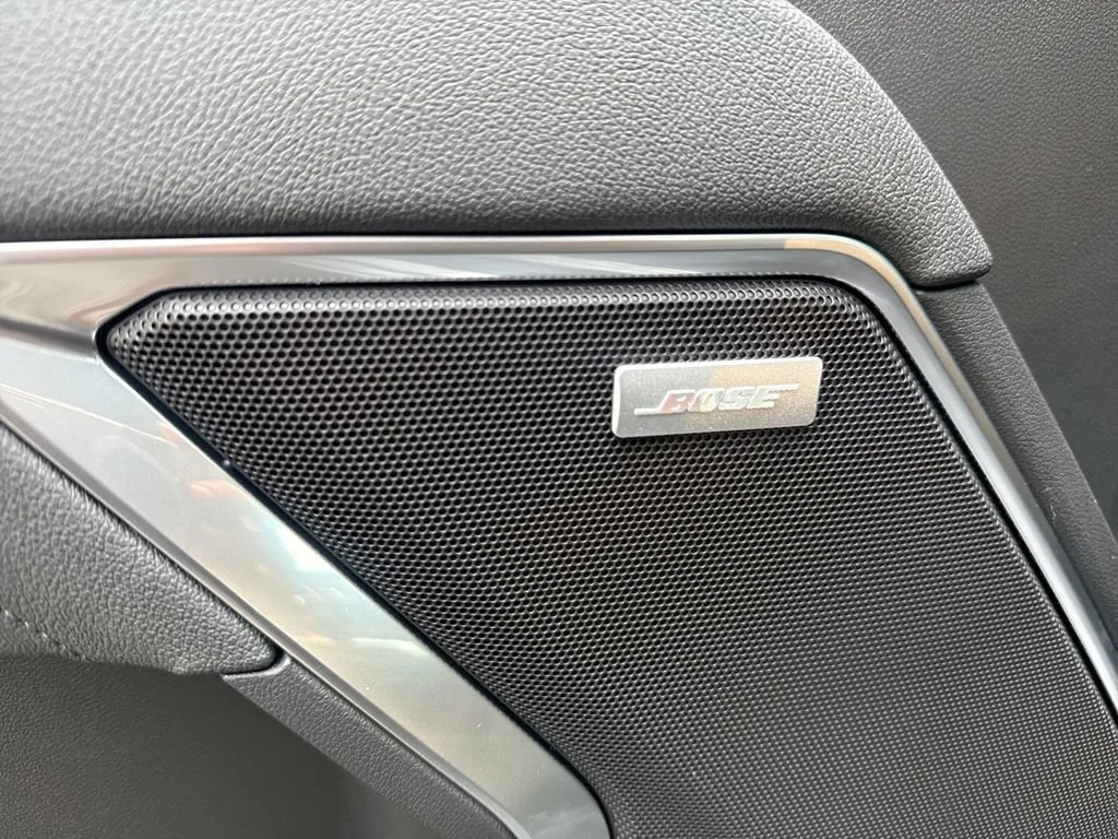 New 2026 Sterling Metallic GMC Elevation image 24
