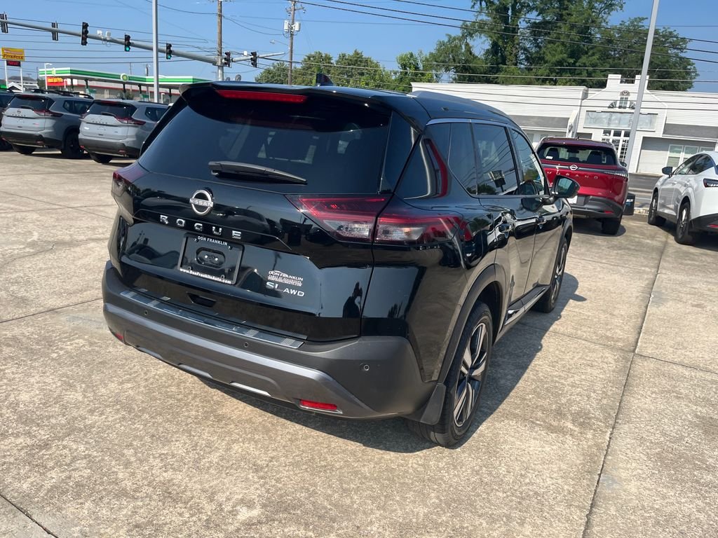 Used 2023 Black Nissan SL image 5