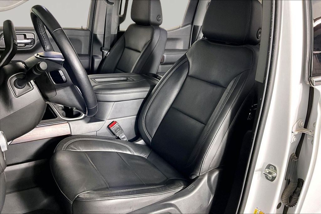 Used 2020 White GMC SLT image 18