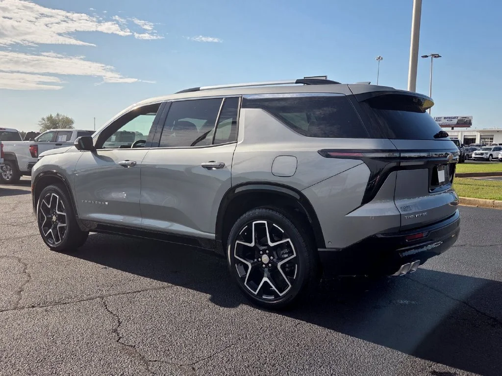 New 2026 Sterling Gray Metallic Chevrolet High Country image 34