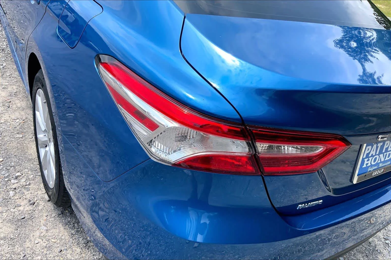 2020 Toyota Camry LE - Photo 28