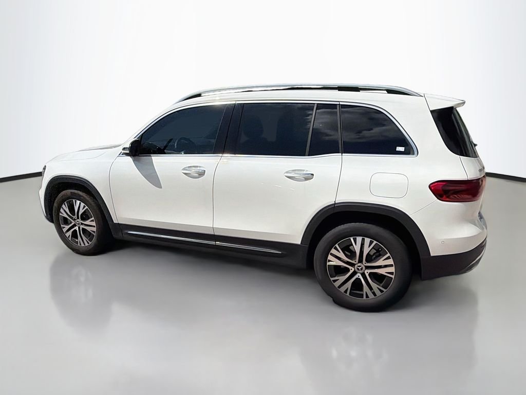 Used 2024 White Mercedes-Benz GLB 250 image 2