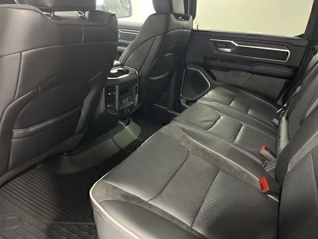 New 2026 Diamond Black Crystal Pearl-Coat Exterior Paint RAM Laramie image 33