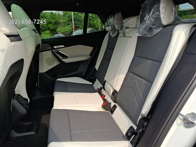 New 2026 Alpine White BMW xDrive28i image 9