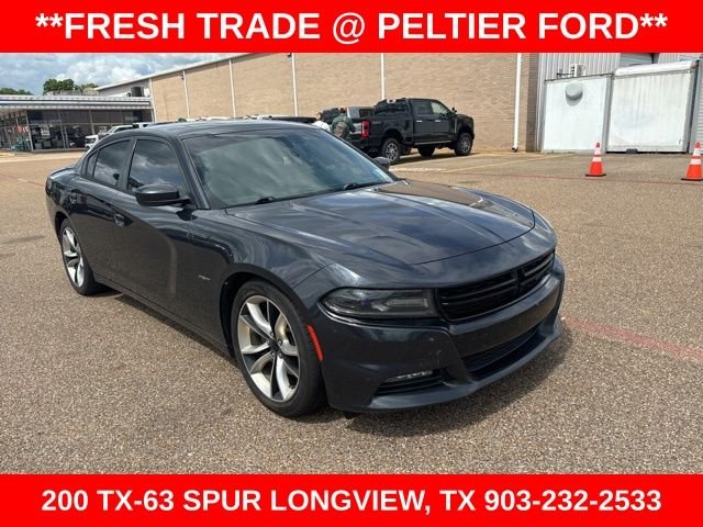 2016 Dodge Charger R/T's photo