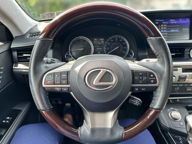 Used 2018 Silver Lexus 350 image 16