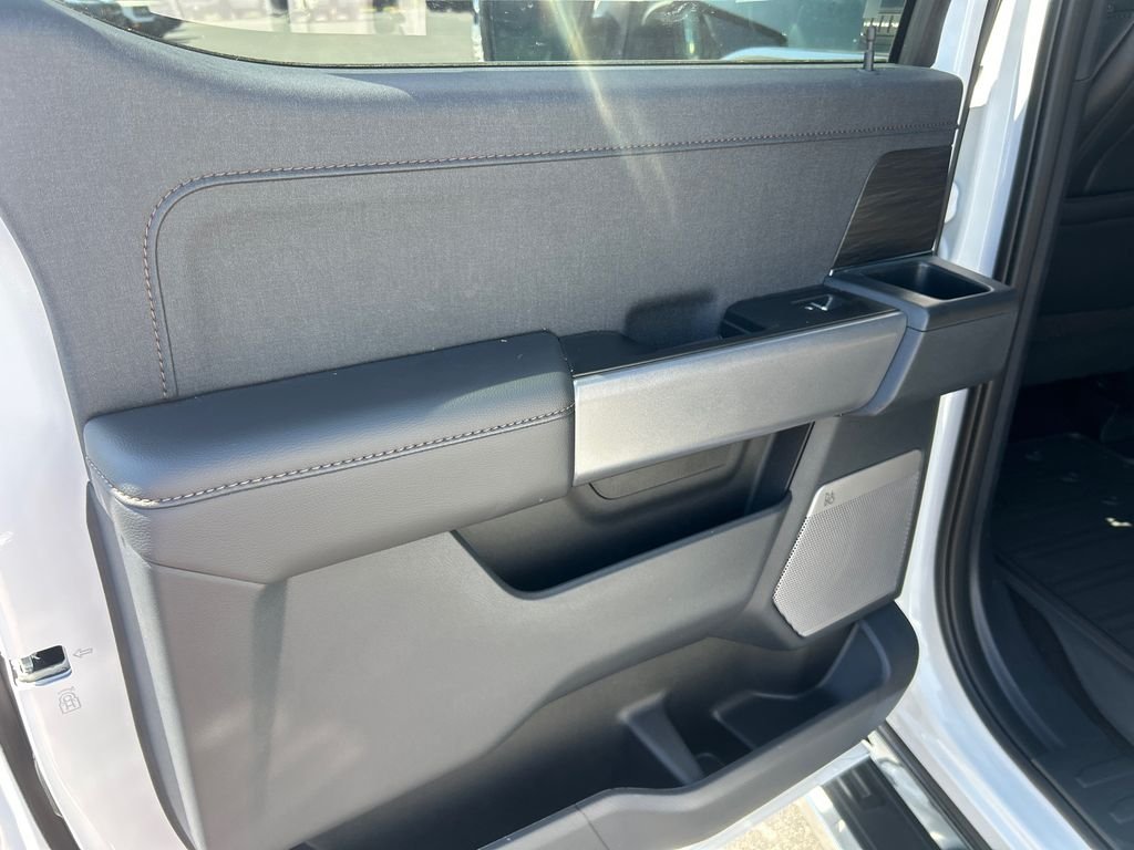 New 2025 White Ford Lariat image 21