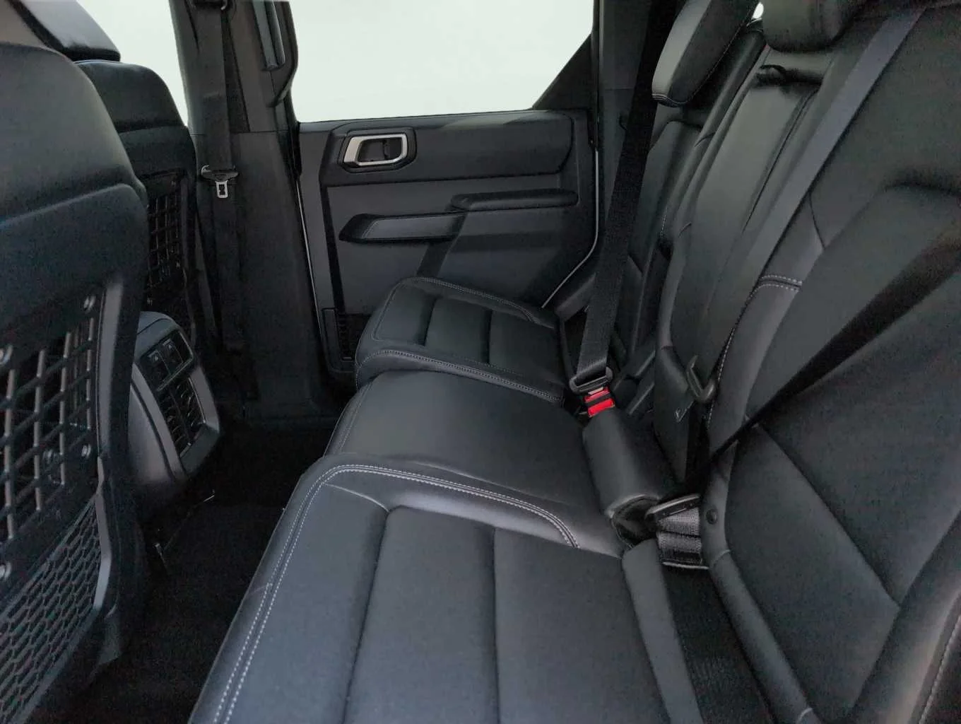 New 2026 Avalanche Gray Ford Big Bend® image 10