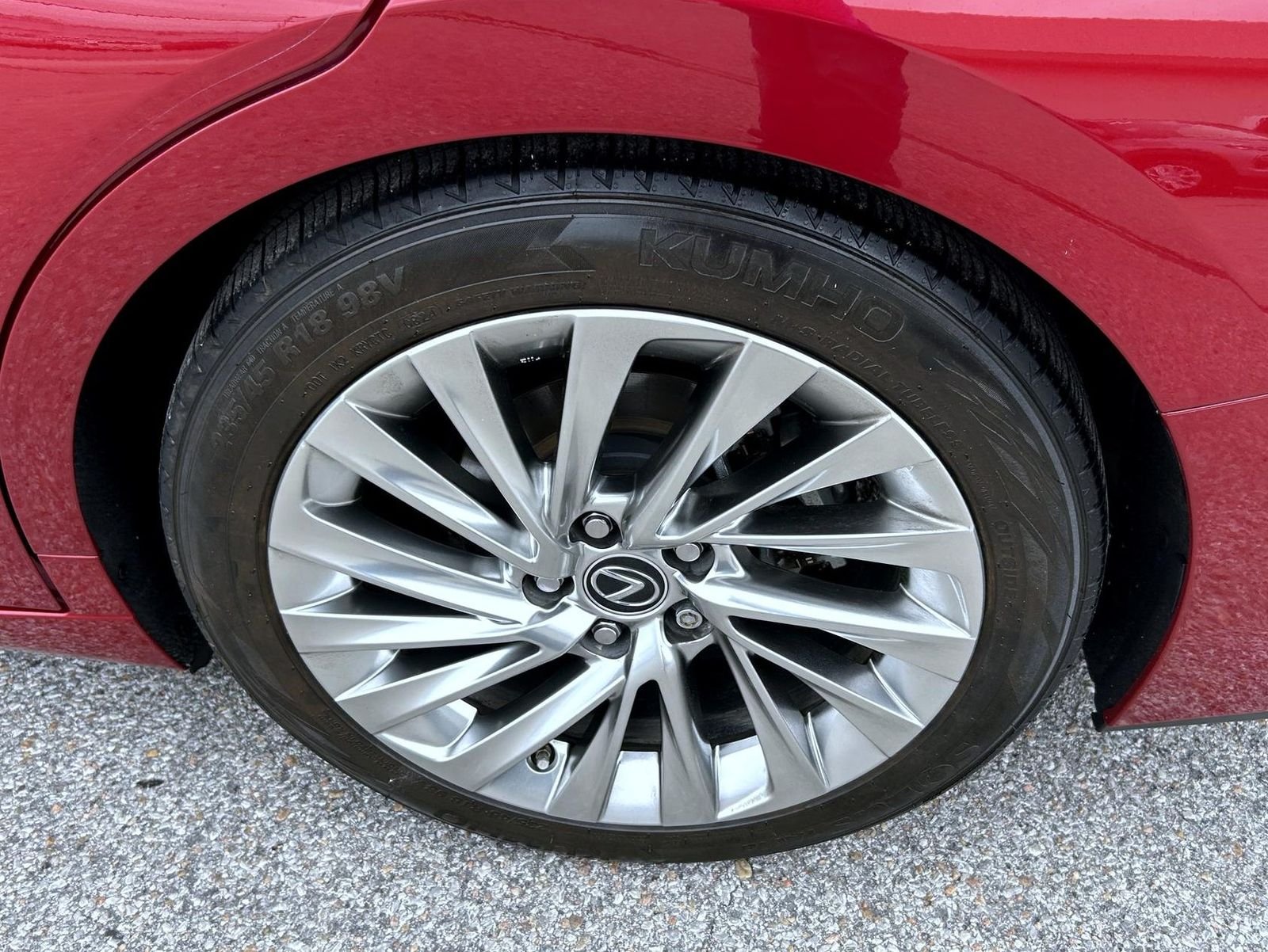 Used 2019 Red Lexus 350 Luxury image 21