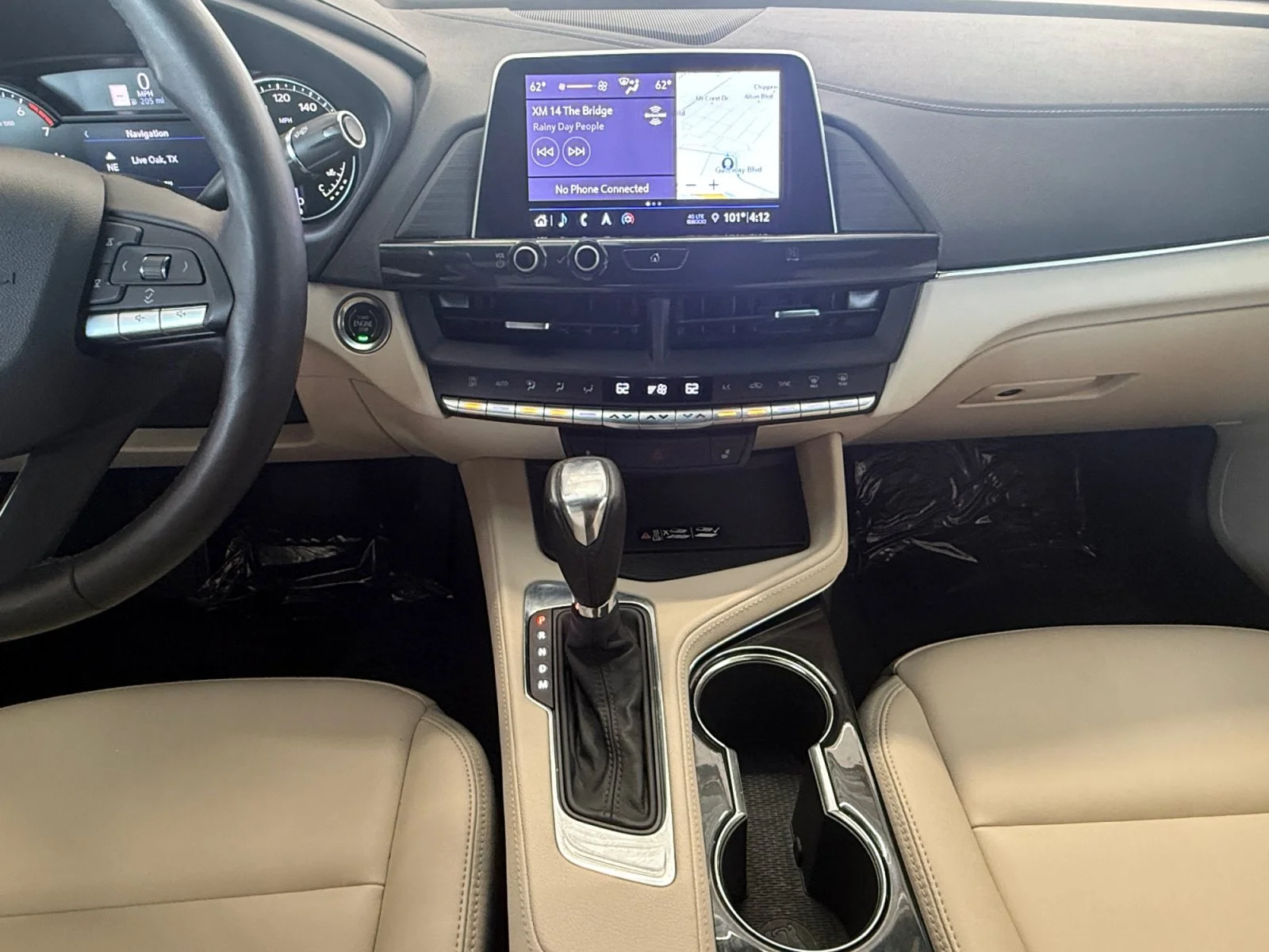 Used 2020 CRYSTAL WHITE TRICOAT Cadillac Luxury image 3
