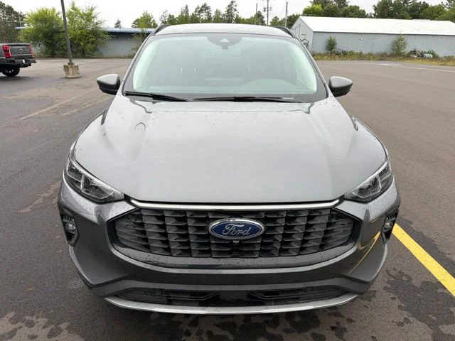 Used 2023 Carbonized Gray Metallic Ford Platinum image 8