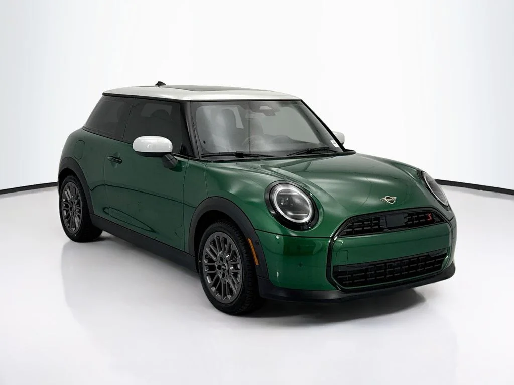 New 2026 British Racing Green IV Met MINI Signature Plus image 3