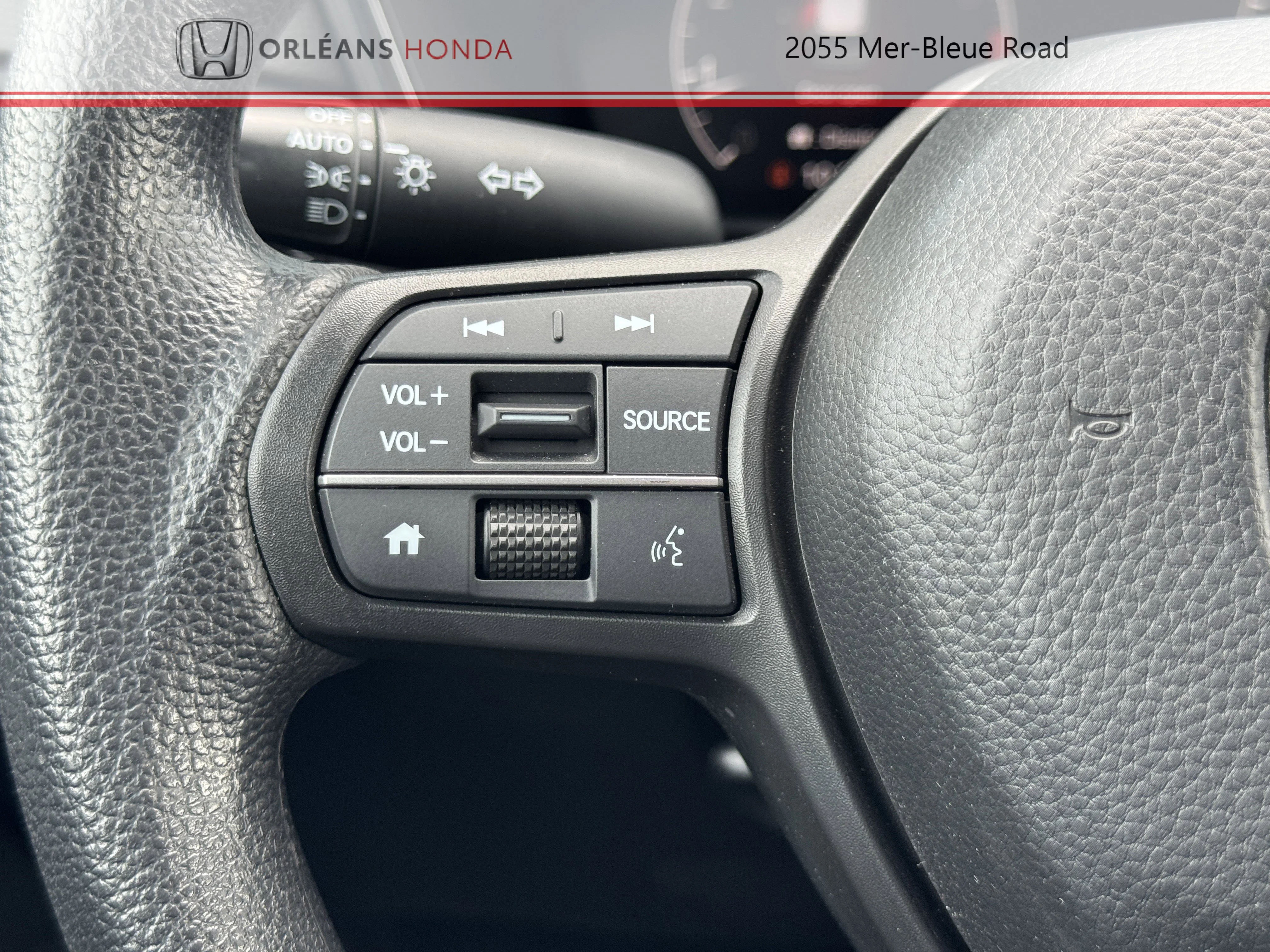 Certified Used 2025 Silver Honda LX image 11