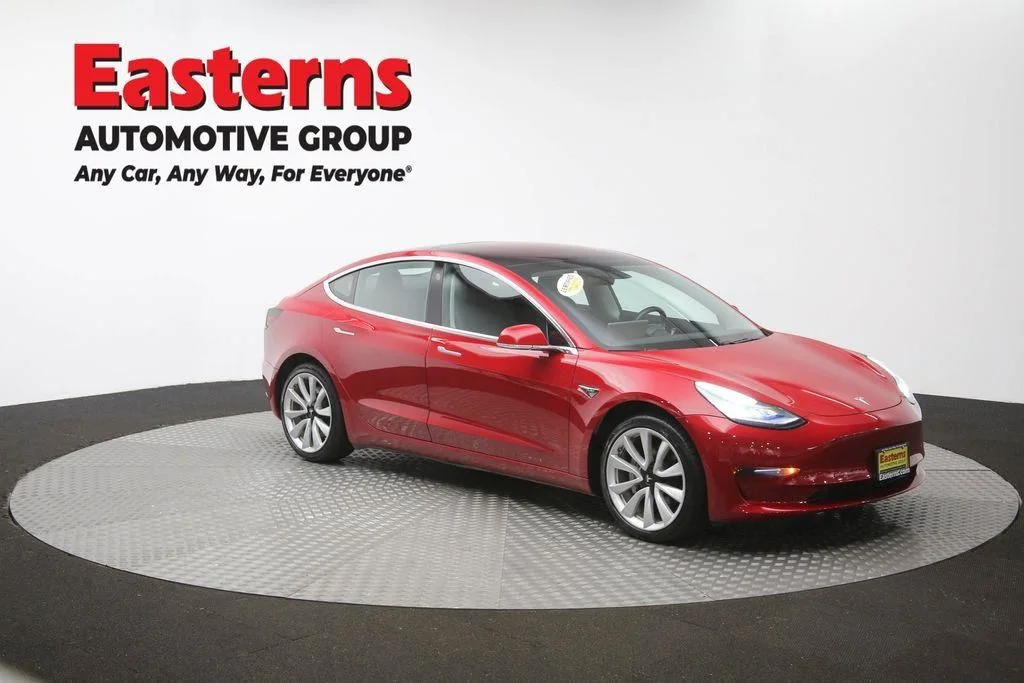 Used 2018 Red Tesla Long Range image 45