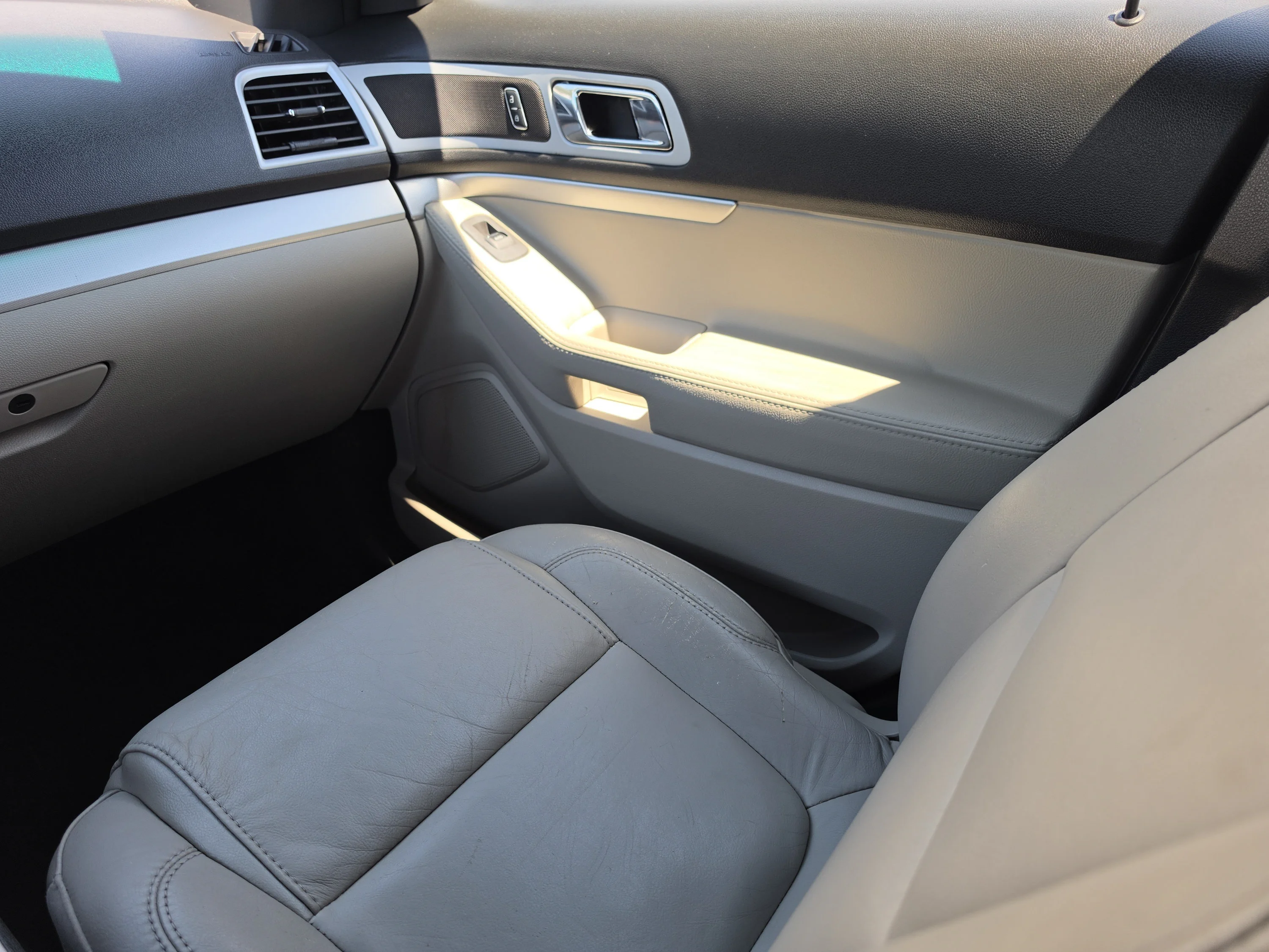 Used 2013 Ingot Silver Ford XLT image 20