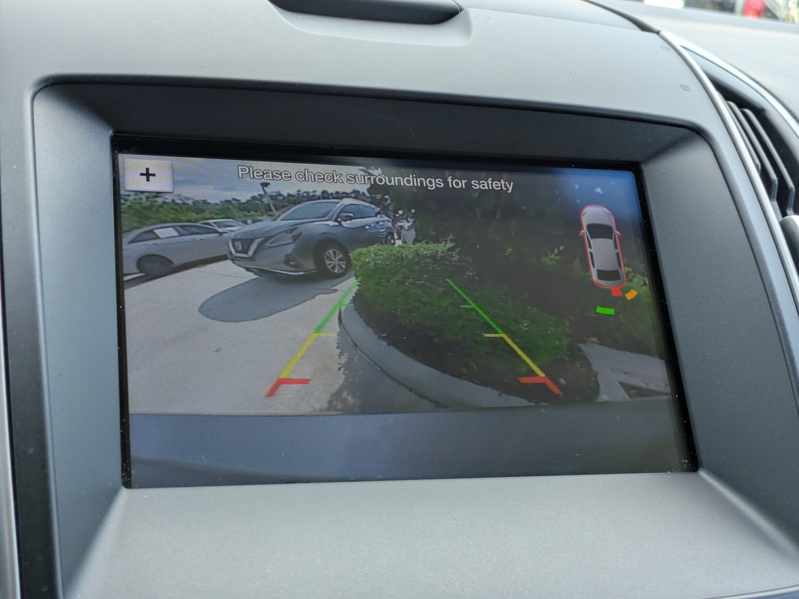 Used 2018  Ford SEL image 19