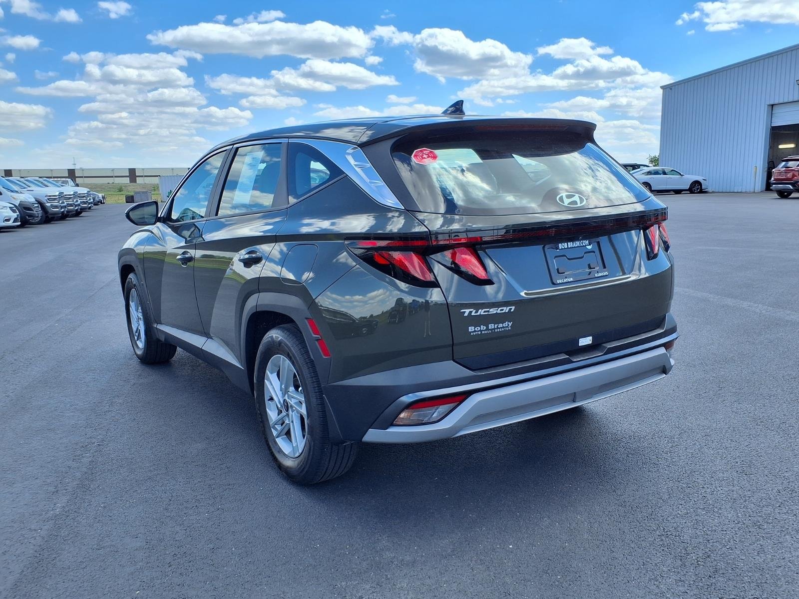 Certified Used 2025 Green Hyundai SE image 15