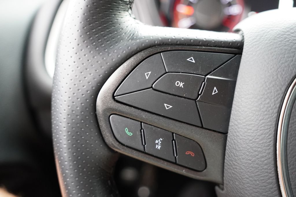 Used 2022 Red Dodge SXT image 28