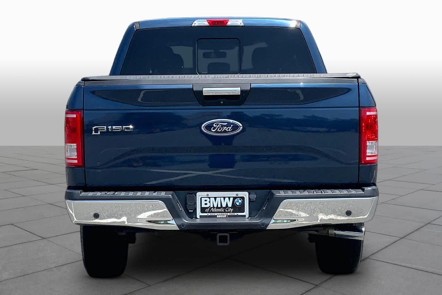Used 2017 Blue Jeans Metallic Ford XLT image 4