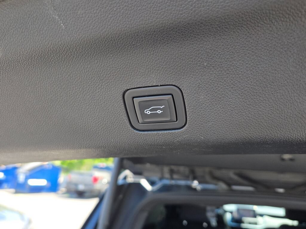 Used 2023 Black Chevrolet LT image 18