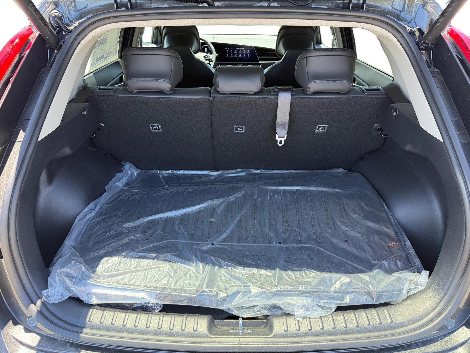 New 2026 Interstellar Gray Kia WIND image 17
