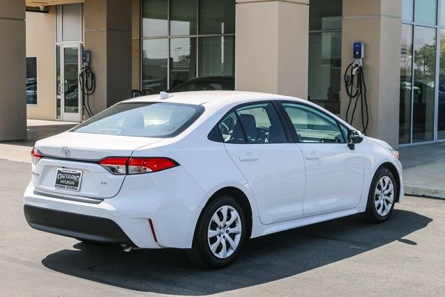 Used 2024 White Toyota LE image 9