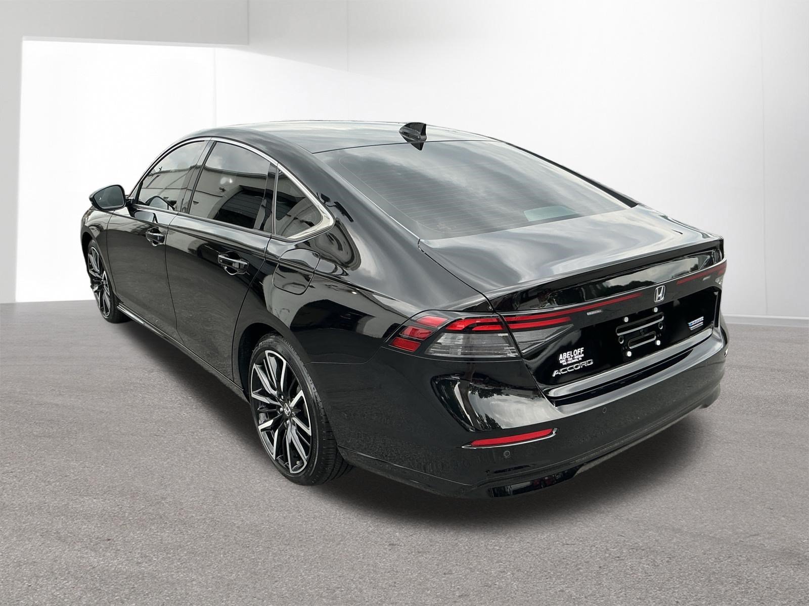 Used 2025 Black Honda Touring image 5