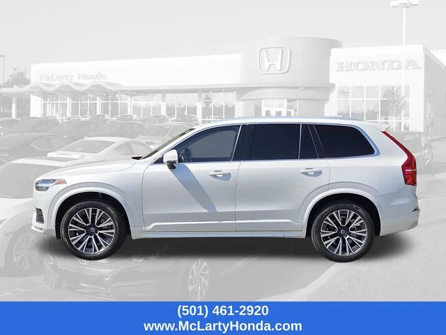 Used 2022 Crystal White Metallic Volvo T5 Momentum image 2