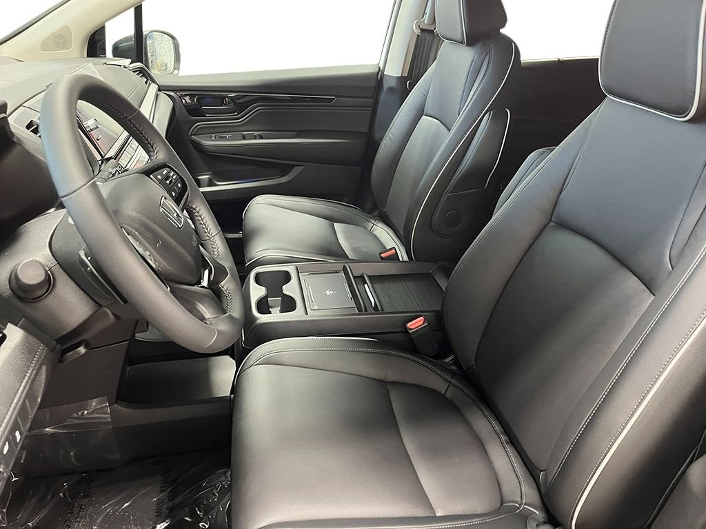 2026 Honda Odyssey Touring - Photo 13