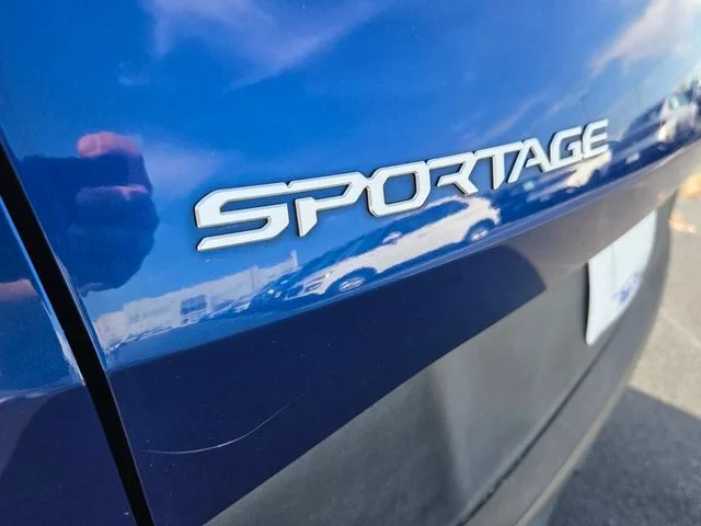 Used 2023 Blue Kia X-Line image 11