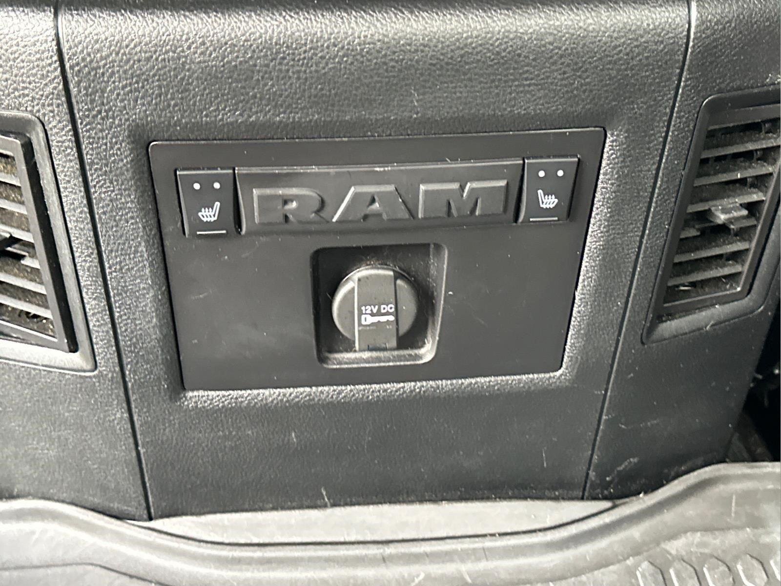 Used 2016 Bright White Clearcoat Ram Laramie image 16