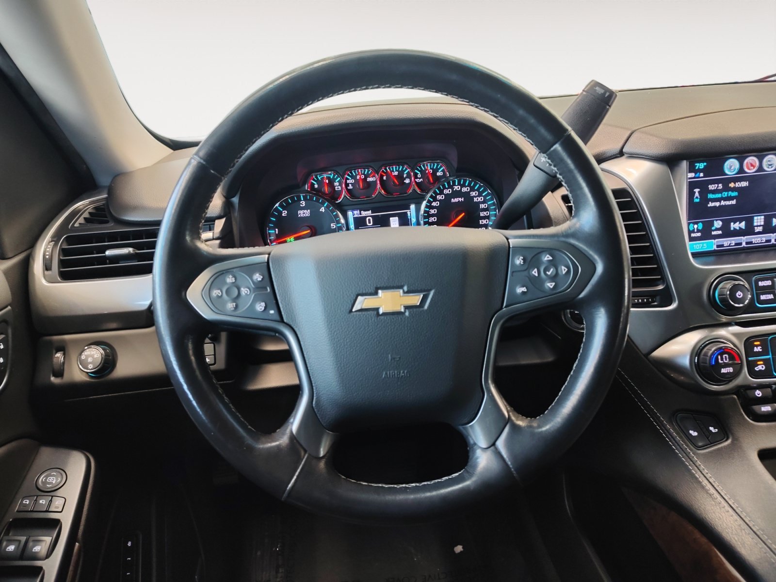 Used 2019 Pepperdust Metallic Chevrolet LT image 14