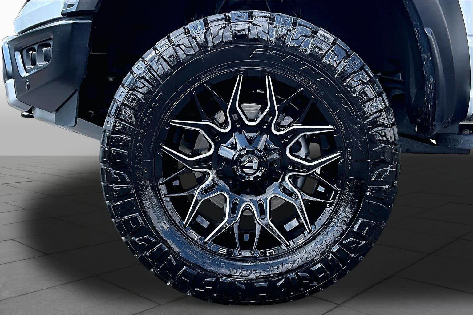 Used 2025 Space White Metallic Ford Raptor image 11