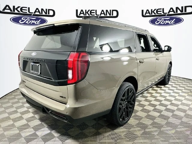 New 2027 Gray Ford Platinum image 3
