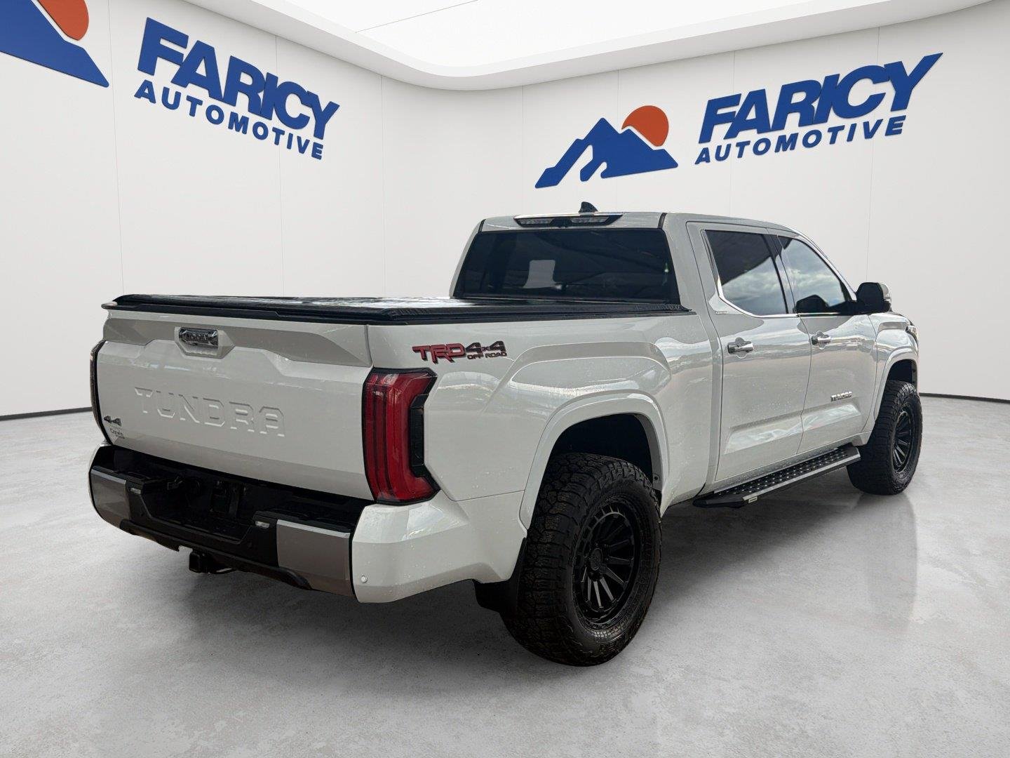 Used 2023 Ice Cap Toyota Limited image 6