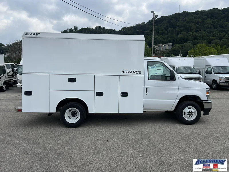 New 2027 Oxford White Ford  image 5