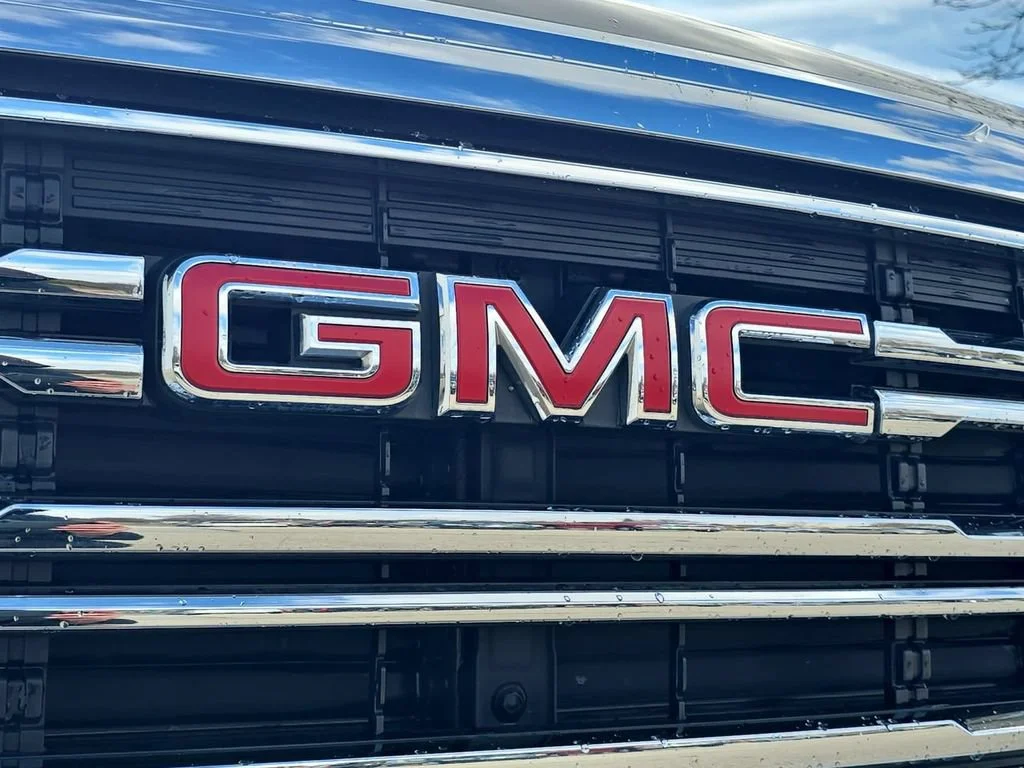 2023 GMC Acadia SLE - Photo 32