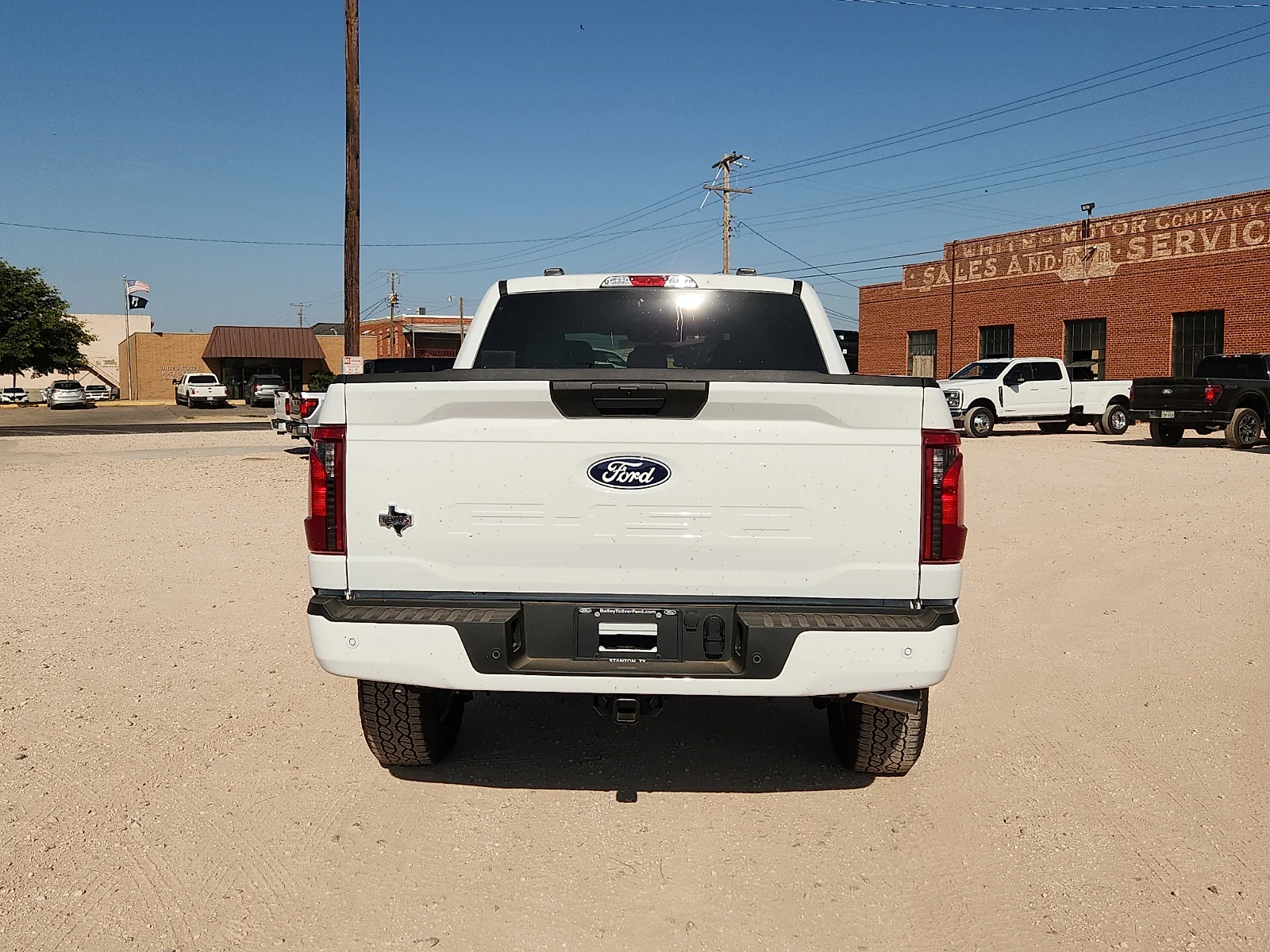 New 2026 Oxford White Ford XLT image 6