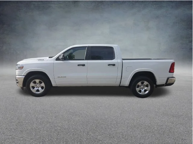 Used 2025 White Ram Big Horn/Lone Star image 4