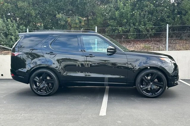 New 2026 Santorini Black Land Rover  image 6
