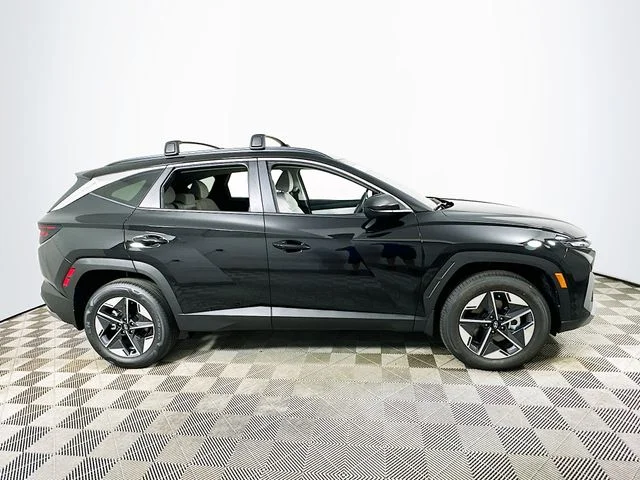 New 2026 Hyundai TUCSON HYBRID SEL