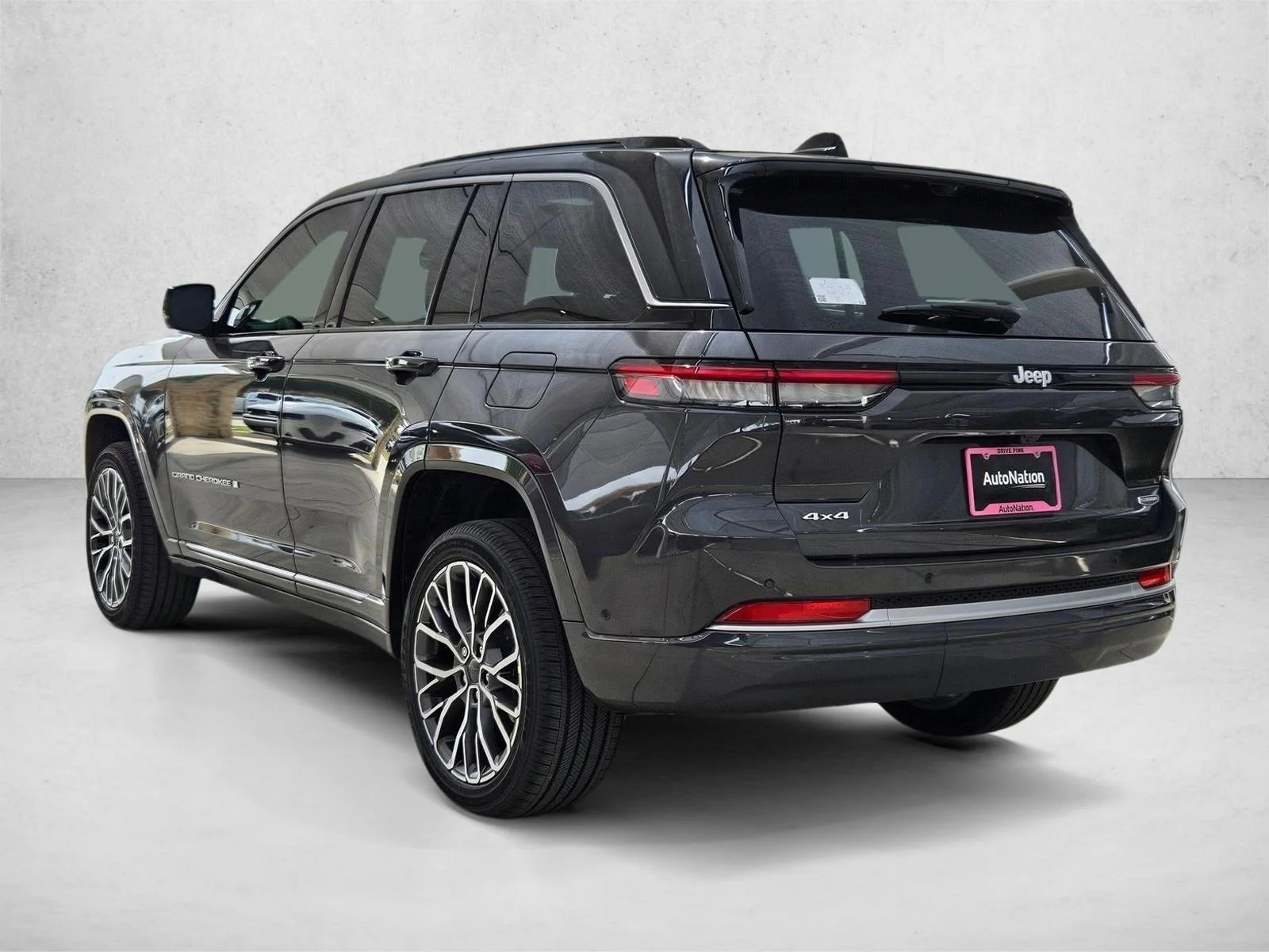 New 2026 Baltic Gray Metallic Clear-Coat Exterior Paint Jeep Summit image 9