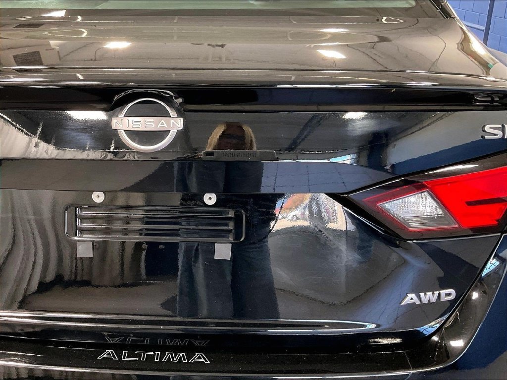 Certified Used 2024 Black Nissan 2.5 SL image 29