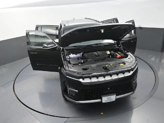 New 2026 High Gloss Black Exterior Paint Jeep  image 35