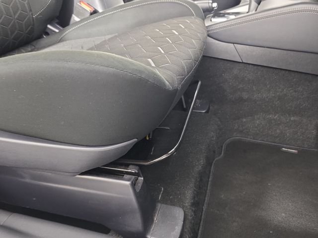 Used 2024  Mitsubishi 2.0 ES image 31