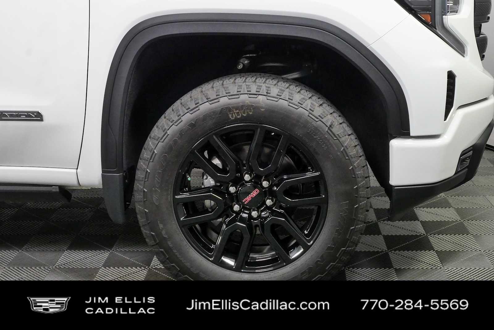 Used 2026 Summit White GMC Elevation image 37