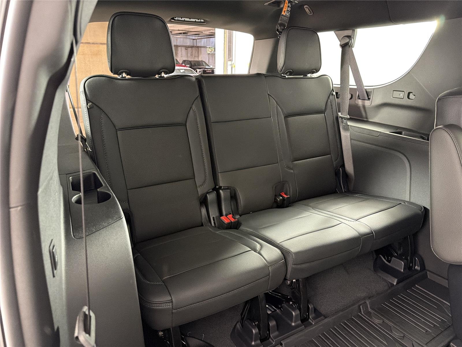 2026 GMC Yukon XL Denali - Photo 13